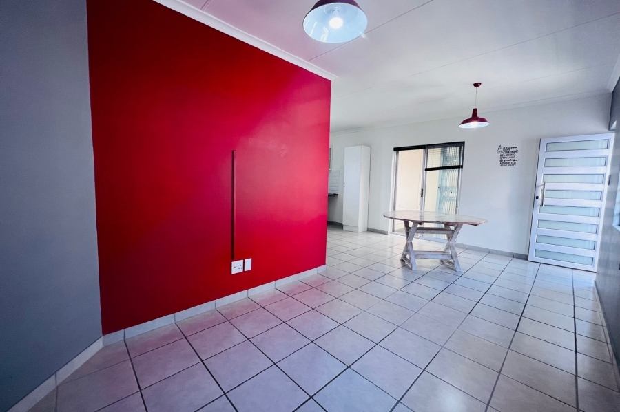 To Let 2 Bedroom Property for Rent in Bernadino Heights Western Cape